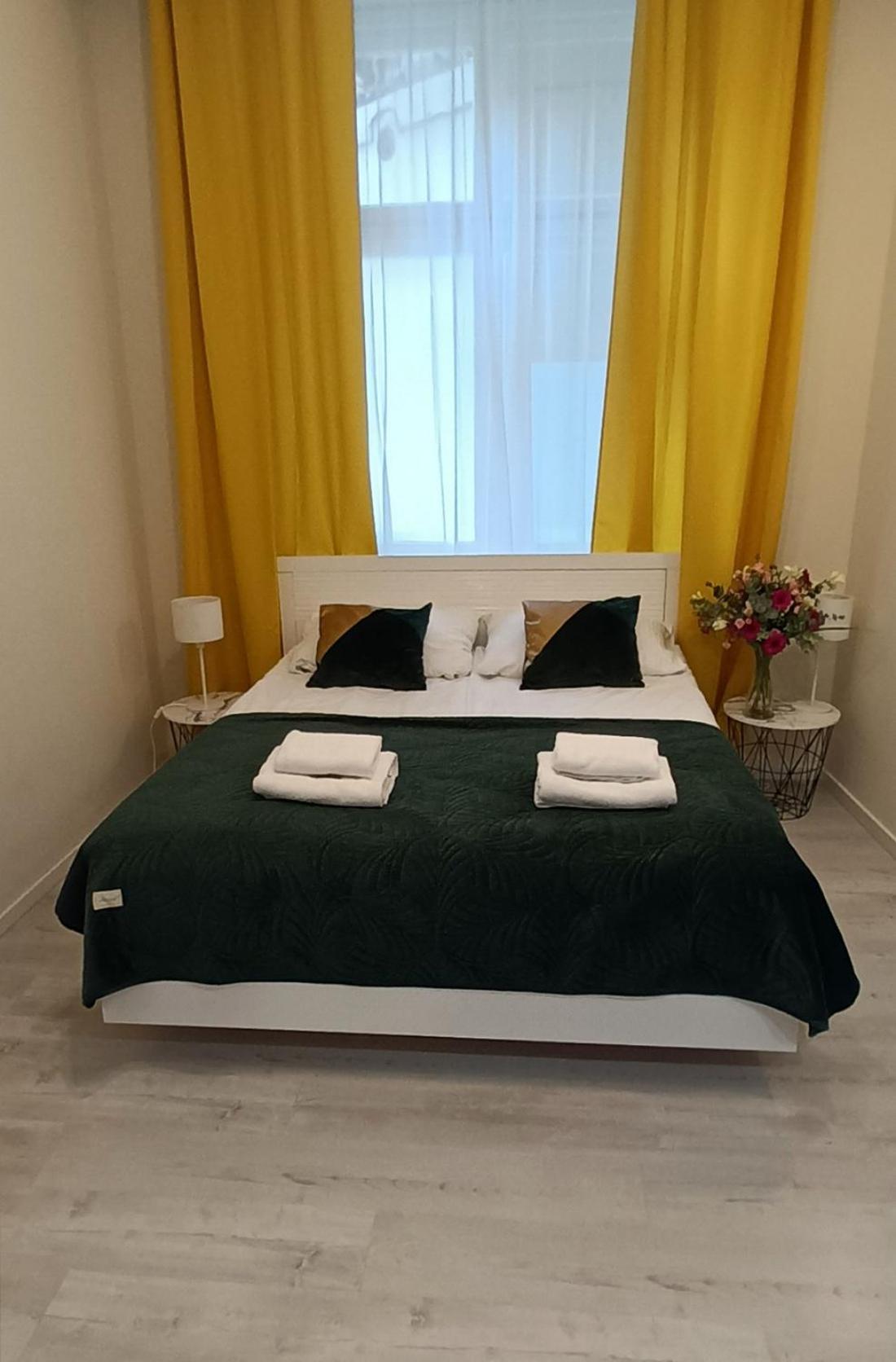 Central Cracow Apartments Красков Екстериор снимка